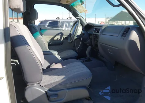 1999 Toyota Tacoma Prerunner V6 из США, поврежденный, VIN 4TASN92N0XZ462955